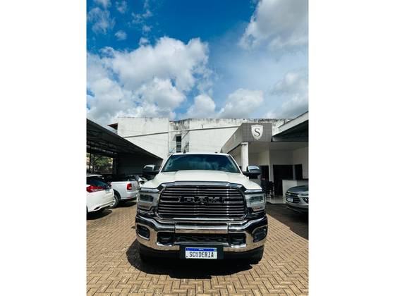 RAM 3500 6.7 I6 TURBO DIESEL LARAMIE CD 4X4 AUTOMÁTICO